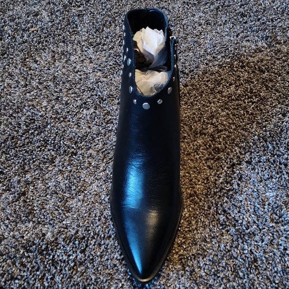 Marc Fisher LTD Deni Boots - Picture 13 of 15